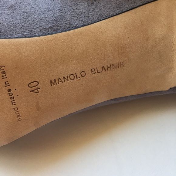 Manolo Blahnik BB gray suede pumps - Picture 6 of 16